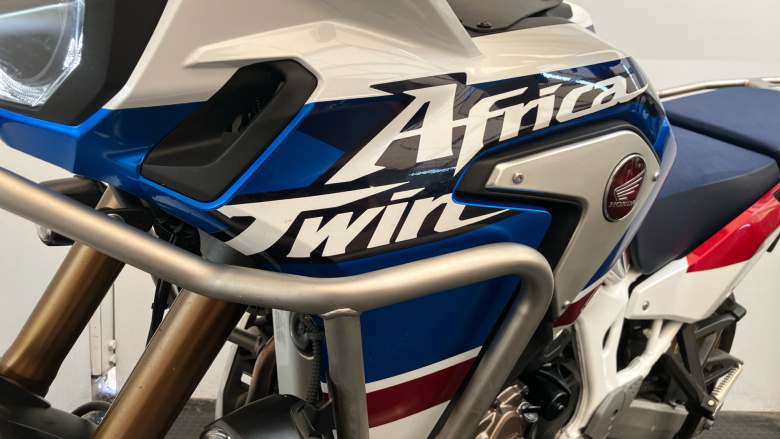 Honda Africa Twin CRF1000D2J4ED (18MY)